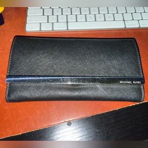 Michael Kors Envelope Wallet